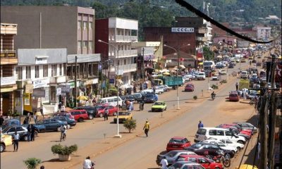 Cameroun : des séparatistes incendient des taxis à Bamenda