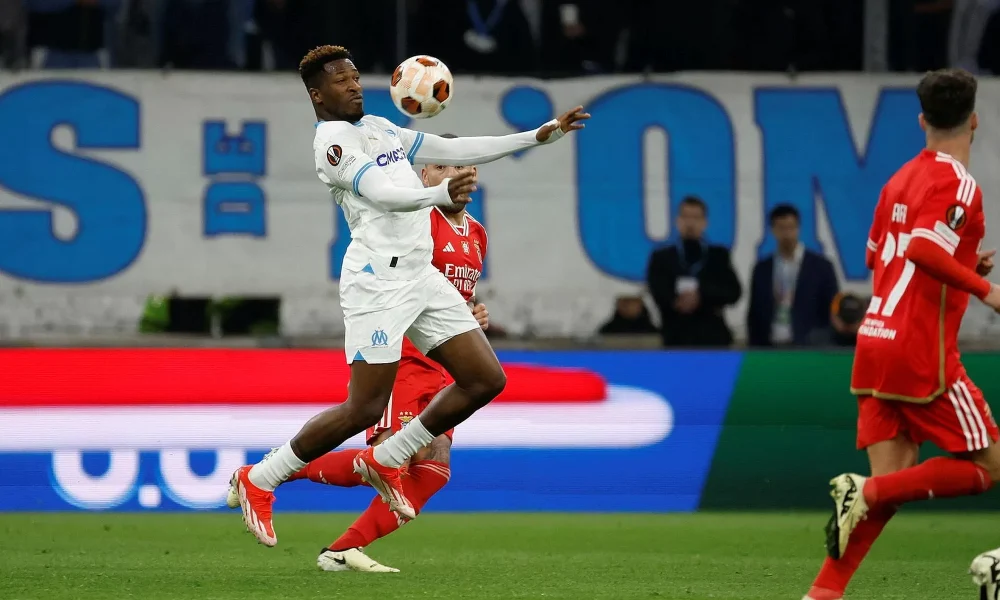 OM : Aubameyang parti, Moumbagna titulaire ?