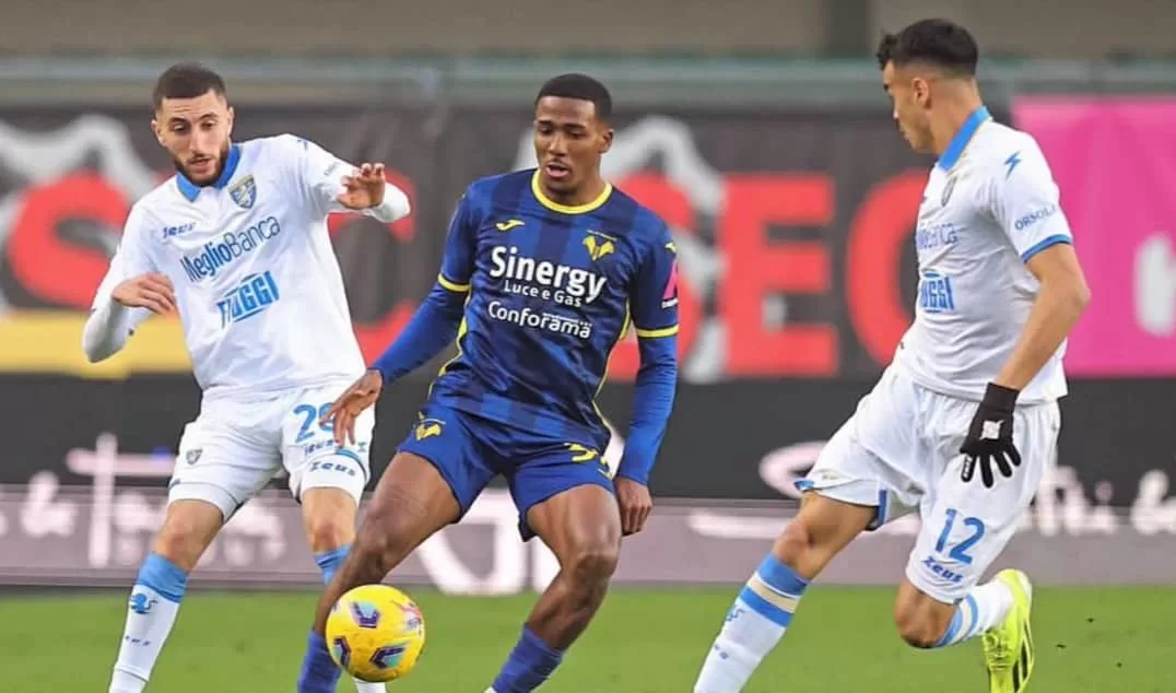 Mercato : West Ham s’invite dans le dossier Jackson Tchatchoua