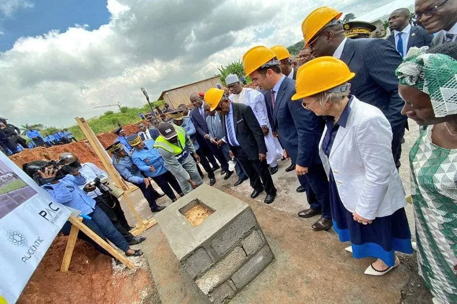 Délivrance des CNI en 48h : Mbarga Nguele ouvre le chantier à Yaoundé Délivrance des CNI en 48h : Mbarga Nguele ouvre le chantier à Yaoundé