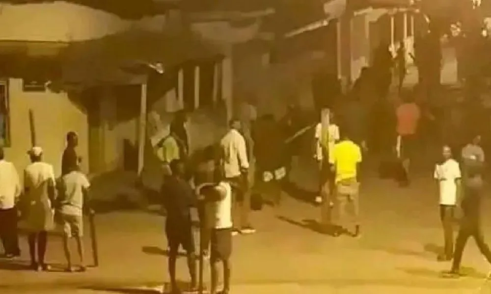 Douala : Un gang de jeunes armés de machettes et de couteaux fait plusieurs blessés
