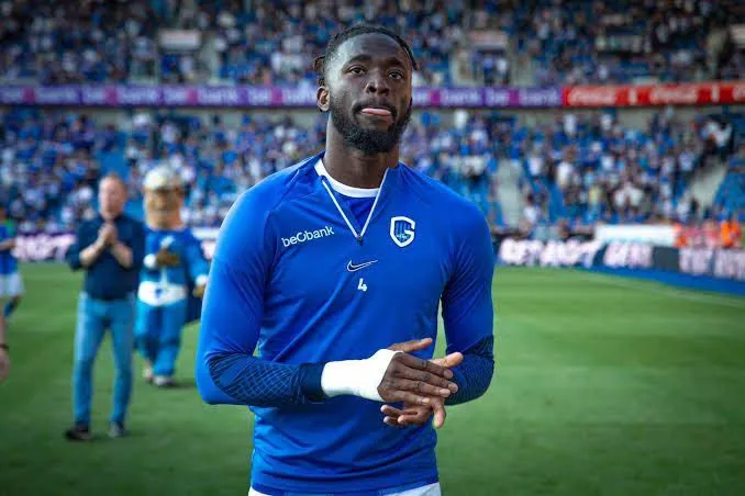 Arokodare marque et Genk réalise un superbe retour par deux buts pour sceller la victoire 3-2 contre le Club Bruges